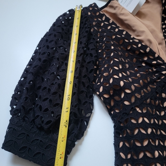 Michael Kors NWT Eyelet cotton dress size 0. - Picture 13 of 16